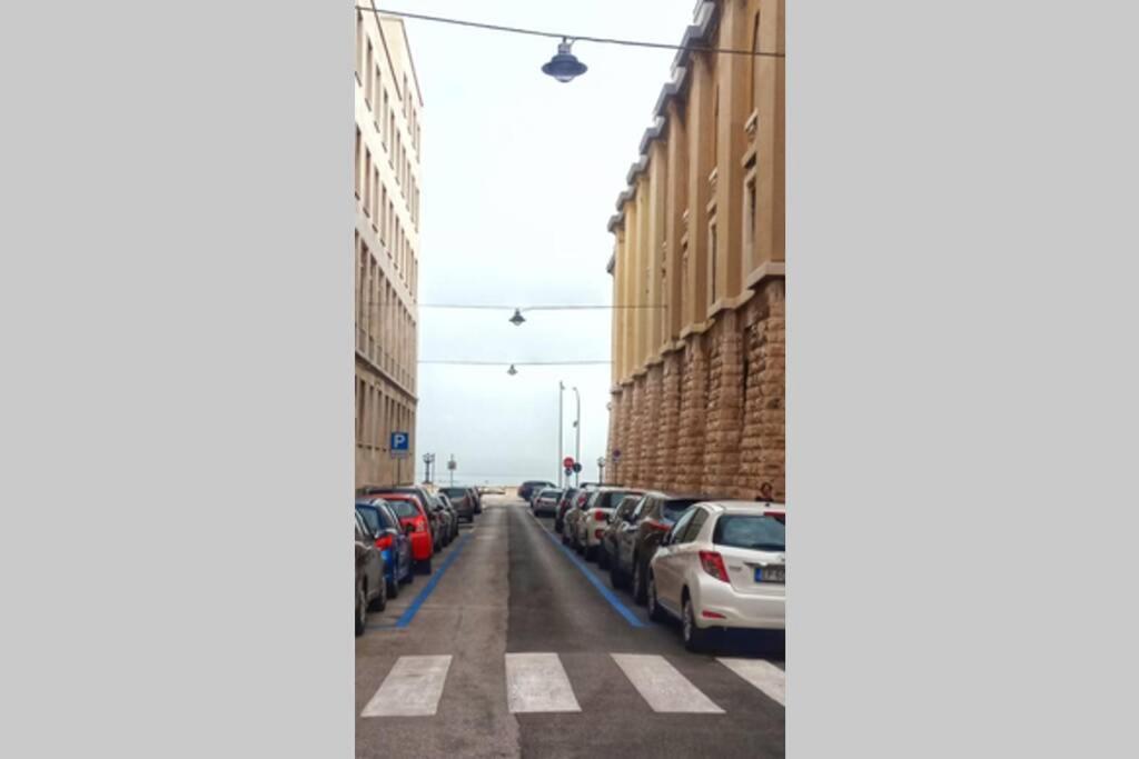 Behind The Sea - Appartamento Per Famiglie E Amici Bari Exterior photo